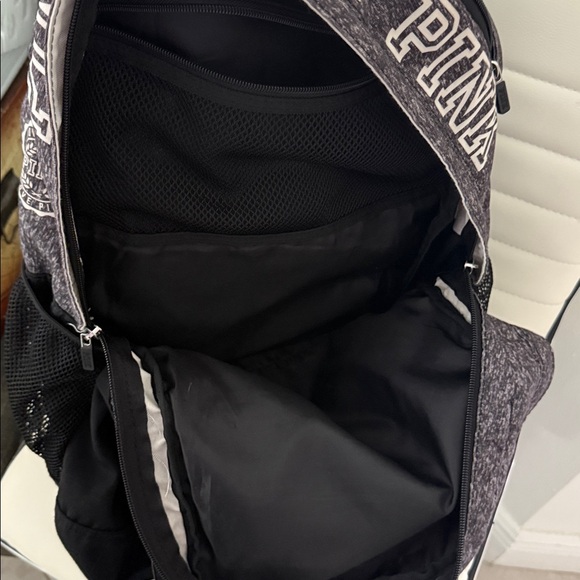 Pink VS Backpack - Picture 6 of 7